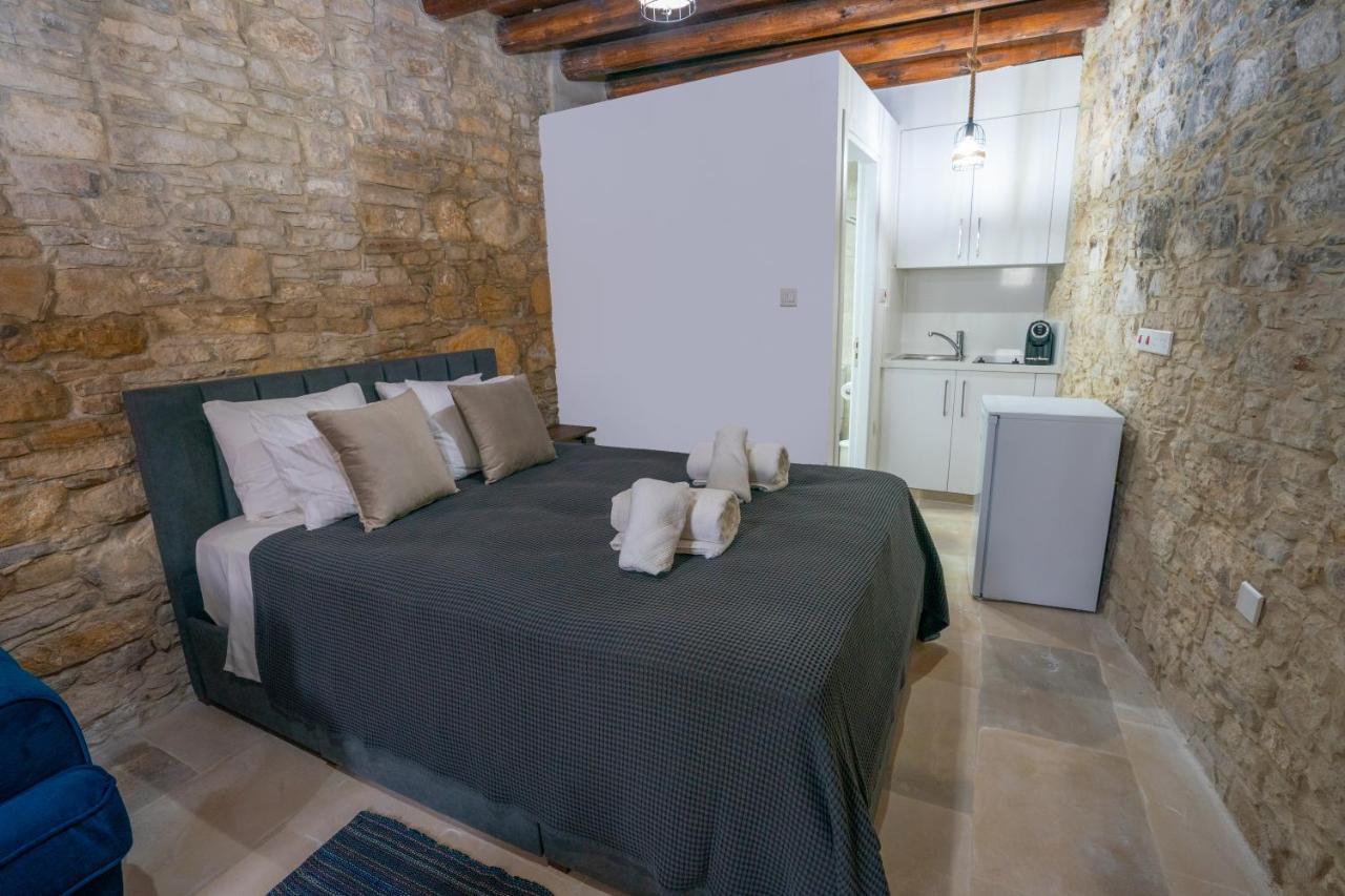 Eidyllio Luxury Suites 오모도스 외부 사진