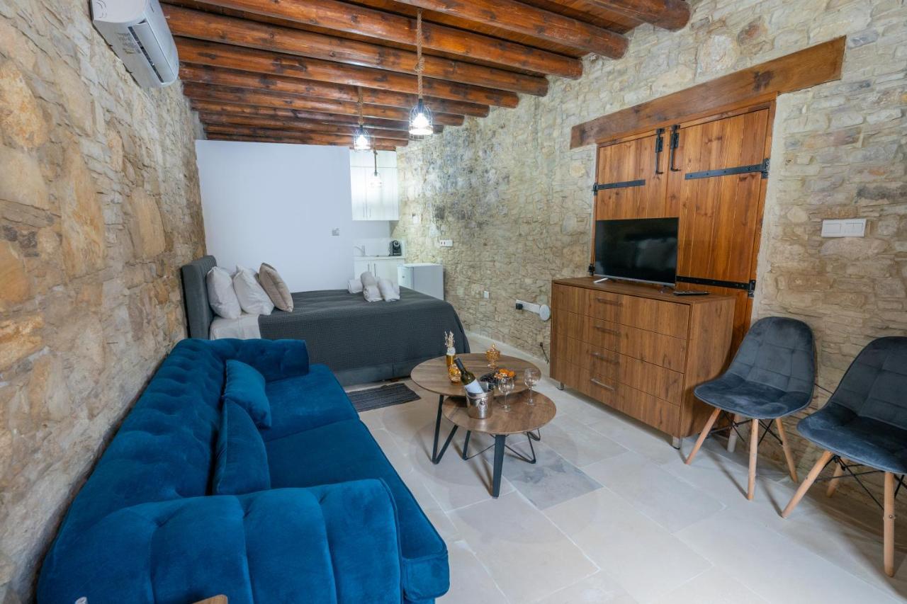 Eidyllio Luxury Suites 오모도스 외부 사진