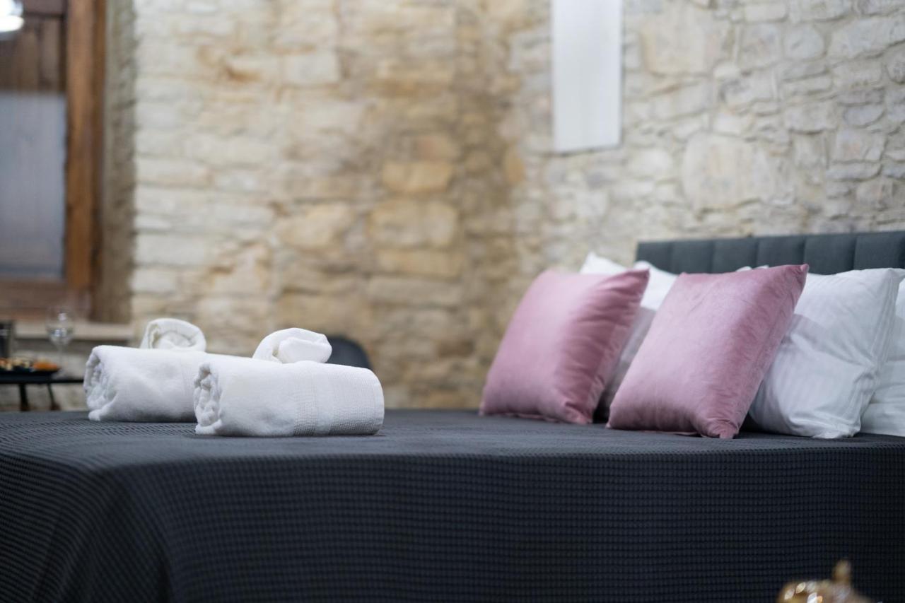 Eidyllio Luxury Suites 오모도스 외부 사진