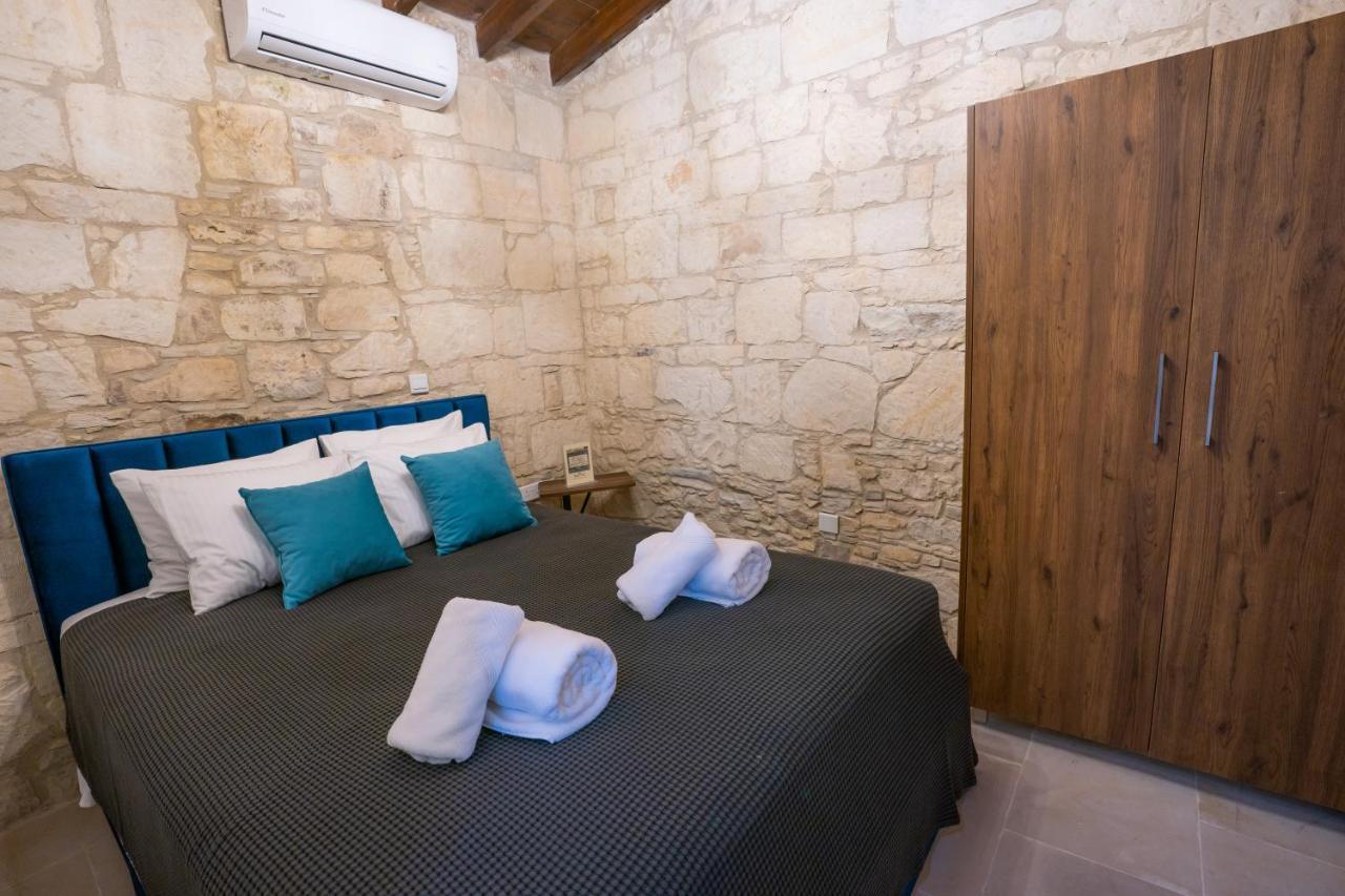 Eidyllio Luxury Suites 오모도스 외부 사진